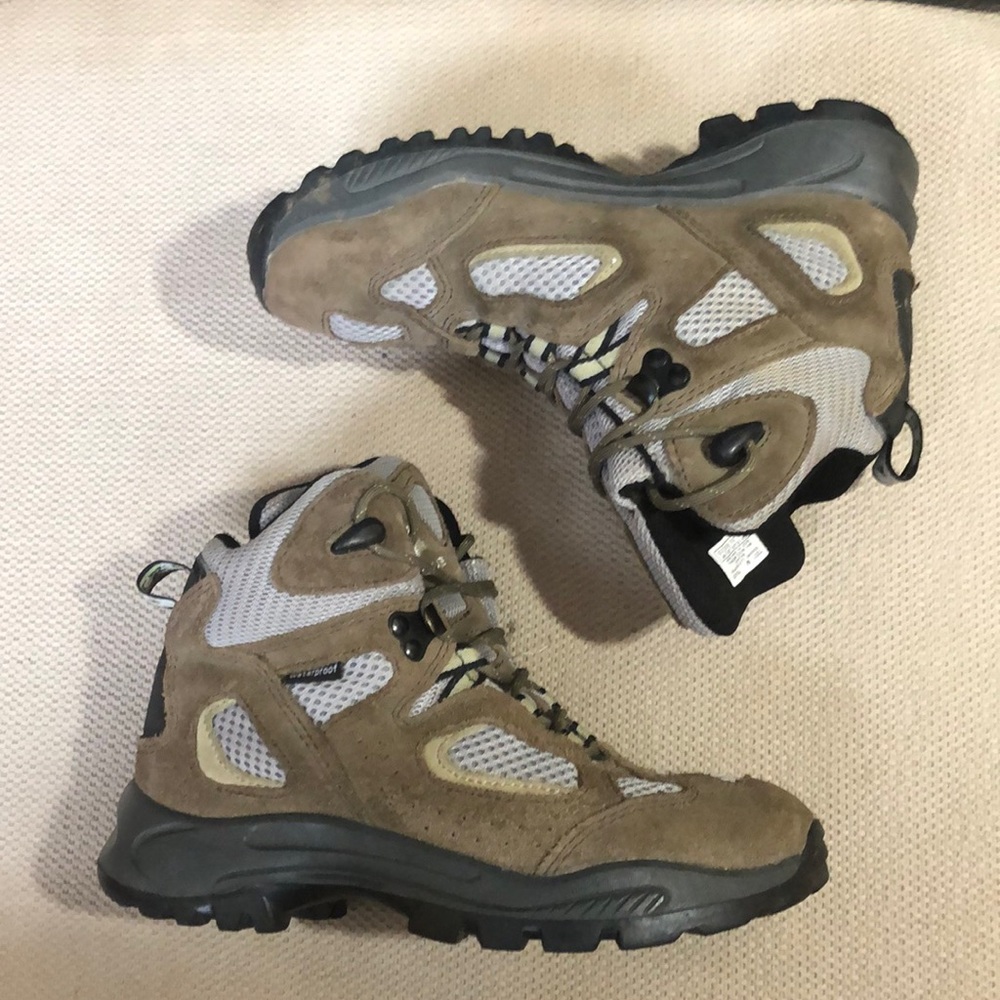 Vasque Waterproof Youth Hiking Boots 7201 Size 3